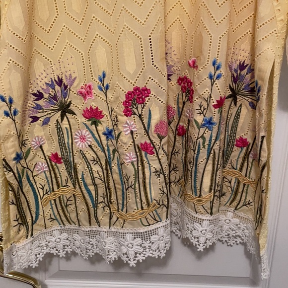 Farida Hassan Kurta - Picture 2 of 5